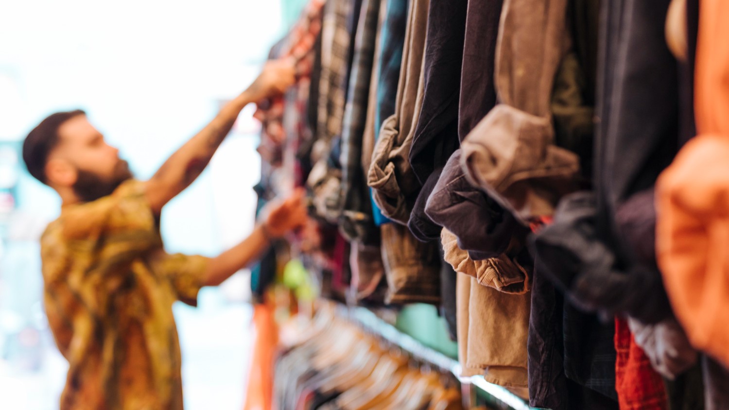 Unveiling the Surge in Popularity of Secondhand Clothes